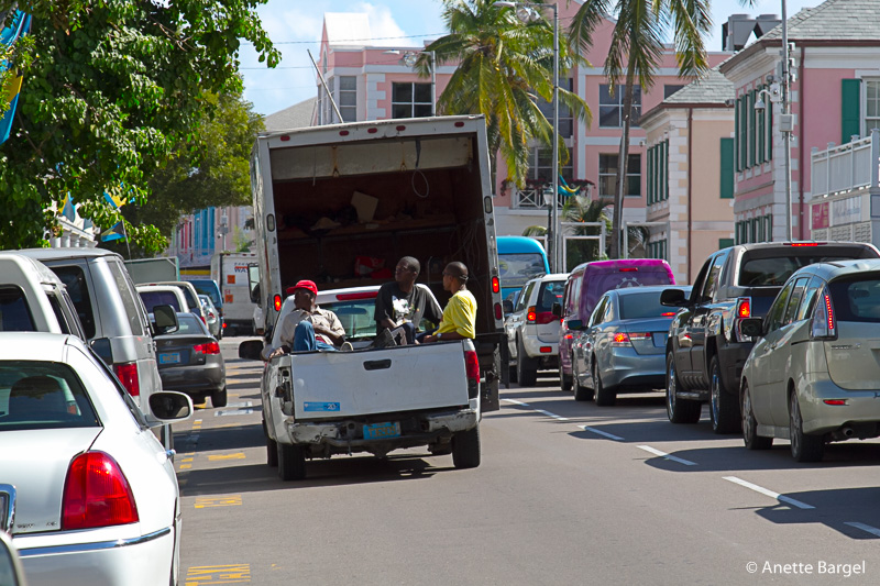 bahamas nassau streetlife